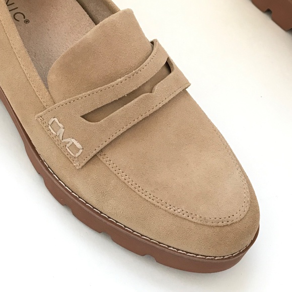 VIONIC Penny Loafer Suede Lug Sole Cheryl ll Sand Women’s Size 9.5 New in Box - Picture 2 of 16